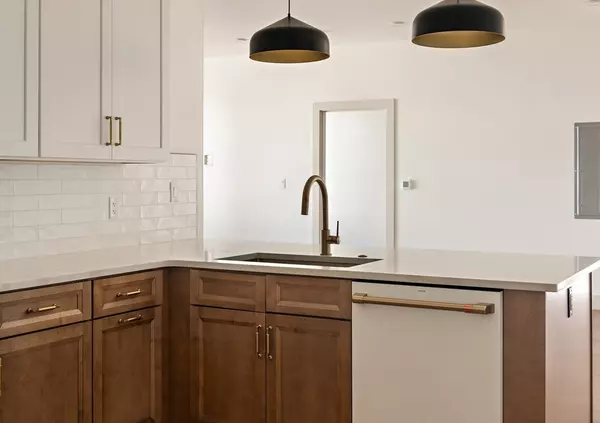 Arlington, MA 02476,1025 Massachusetts Avenue #502