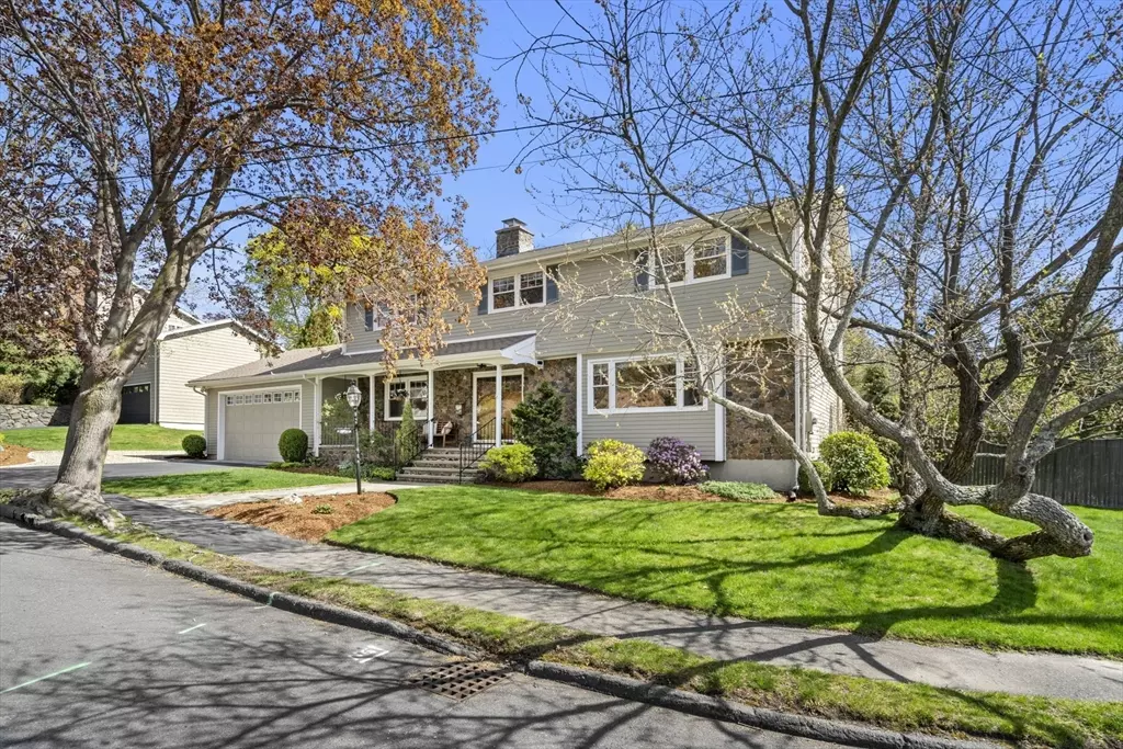 Marblehead, MA 01945,30 Thompson Rd