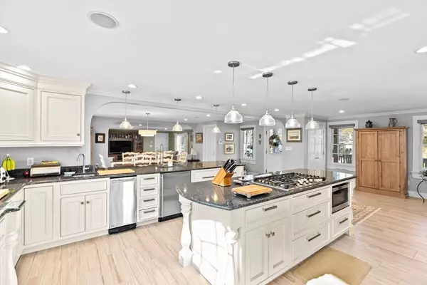 Marshfield, MA 02050,775 Forest St