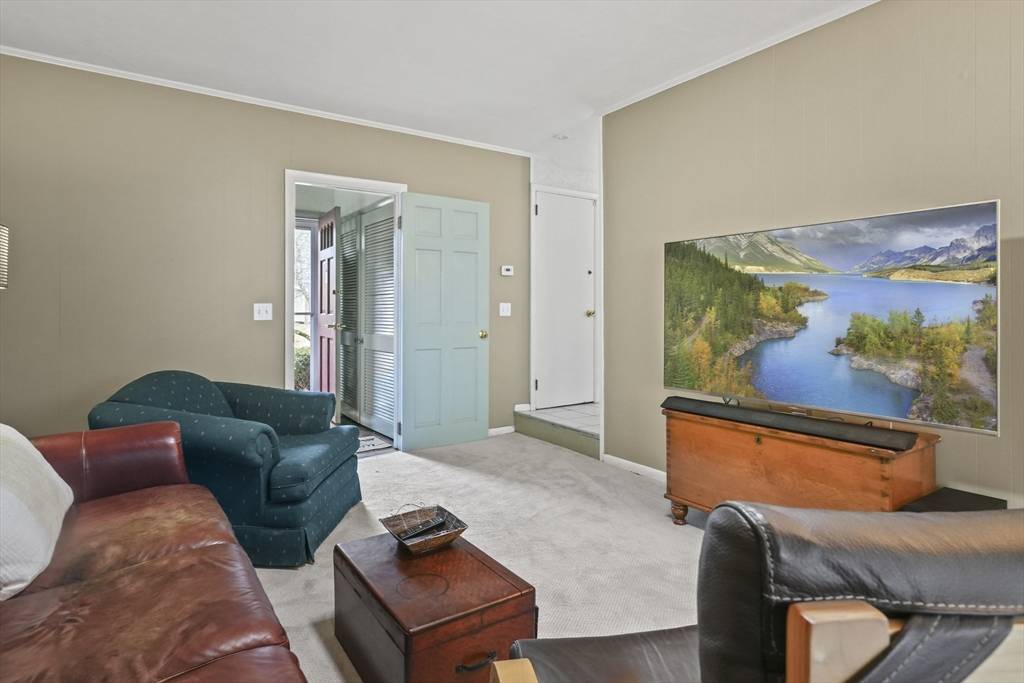 Worcester, MA 01609,1 Dubiel Drive