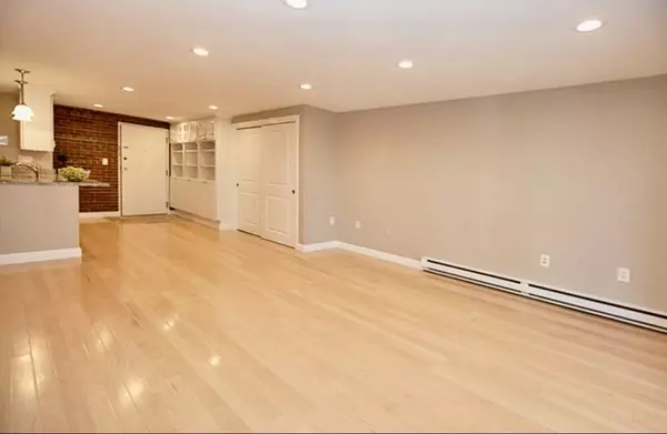 Weymouth, MA 02190,26 Greentree Ln #29