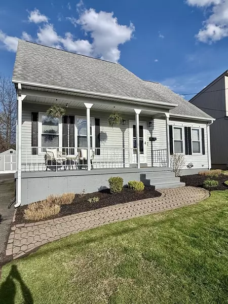 59 Chalmers Street, Springfield, MA 01118