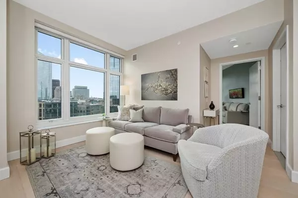 Boston, MA 02114,100 Lovejoy Wharf #PH 2C