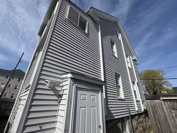 New Bedford, MA 02746,4 Coffin Ave Ct