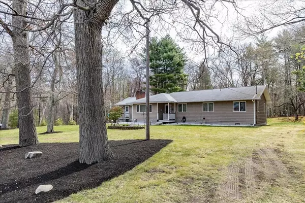 Dracut, MA 01826,1083 Broadway Rd