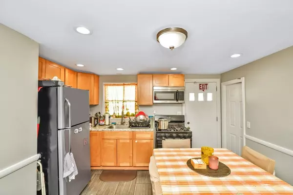 Boston, MA 02136,23 Caton St