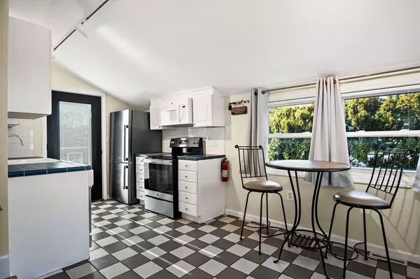 Tewksbury, MA 01876,25 Summer St