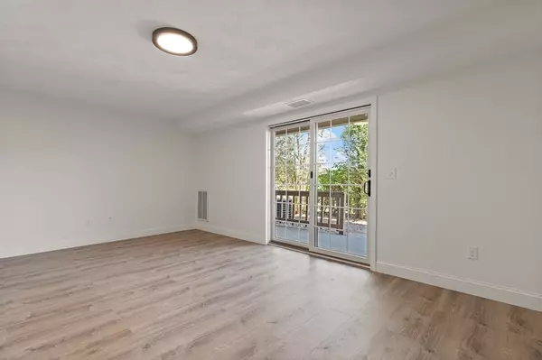 Tewksbury, MA 01876,248 Apache Way #248