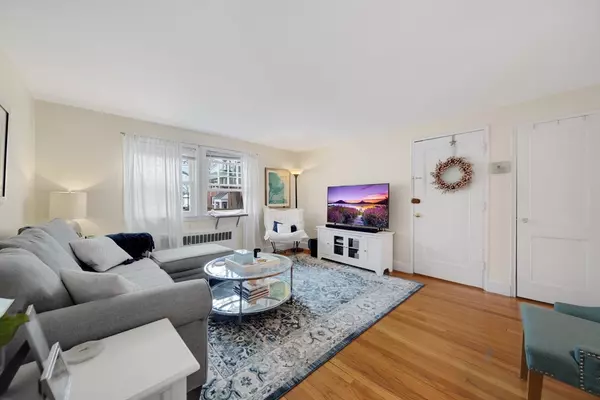 924 Massachusetts Ave #3, Arlington, MA 02476