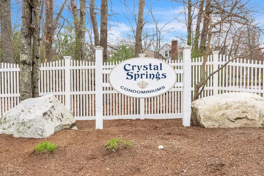 14 Crystal Way #14, Bellingham, MA 02019