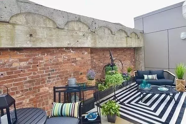 121 Portland St. #708, Boston, MA 02114
