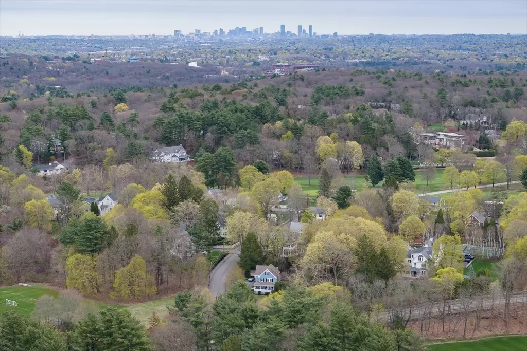 Weston, MA 02493,20 Maple Road