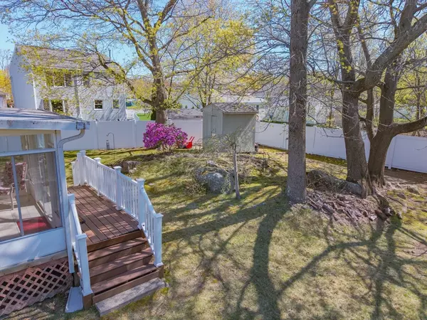 Lowell, MA 01852,14 S Ridge Cir