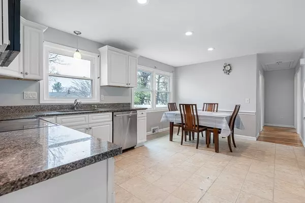 Worcester, MA 01602,16 Tarrytown Ln