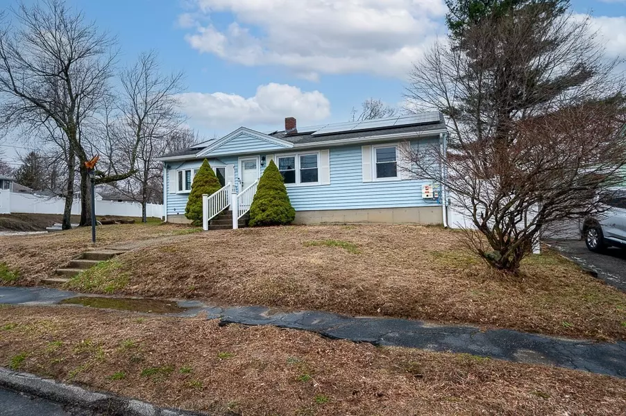 16 Tarrytown Ln, Worcester, MA 01602