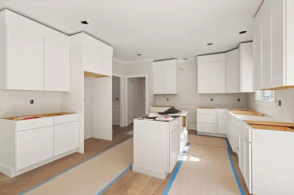 260 Massapoag Ave, Easton, MA 02356