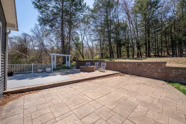 Westfield, MA 01085,410 Montgomery Road