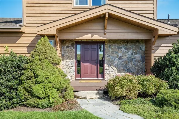 Dartmouth, MA 02748,61 Pardon Hill Rd