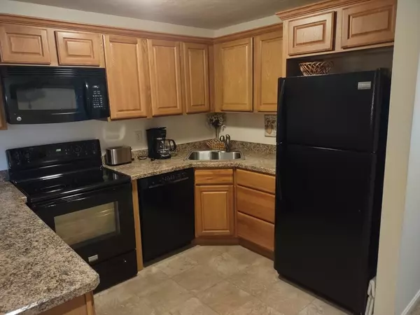 Leicester, MA 01524,75 Huntoon Memorial Highway #3-6