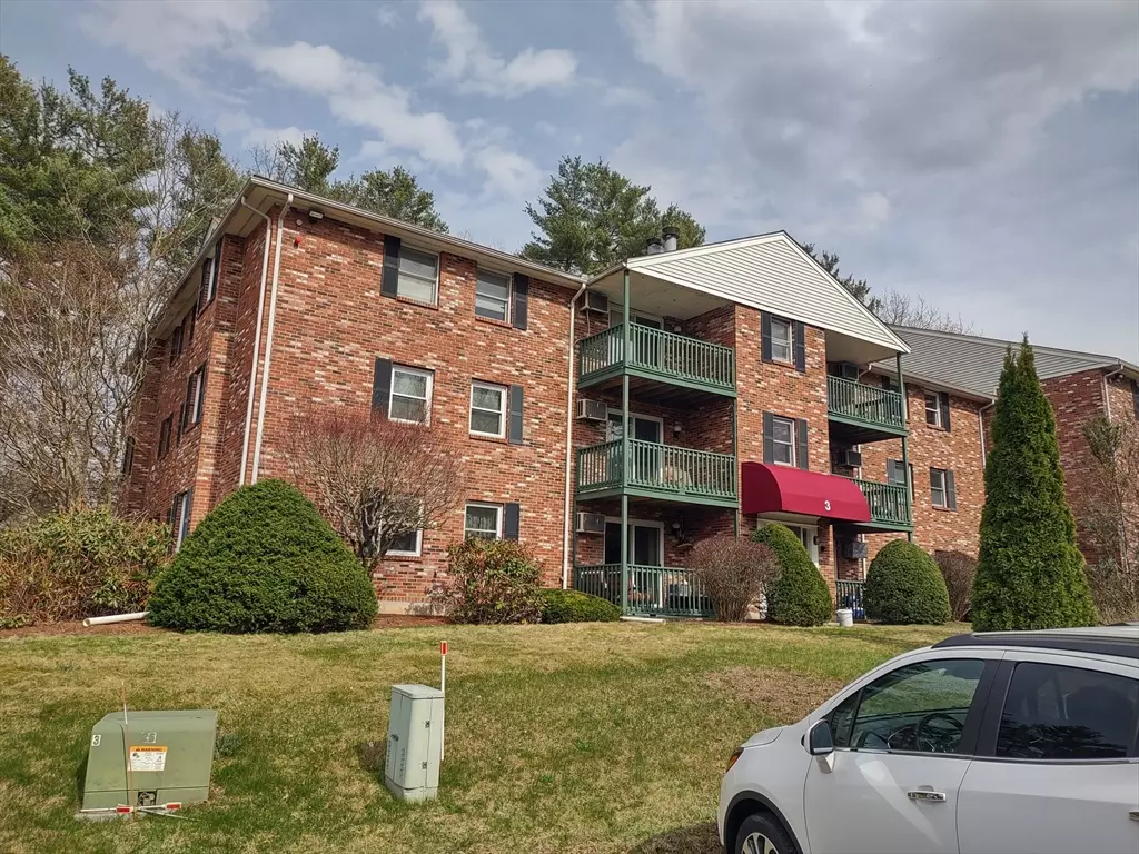 Leicester, MA 01524,75 Huntoon Memorial Highway #3-6