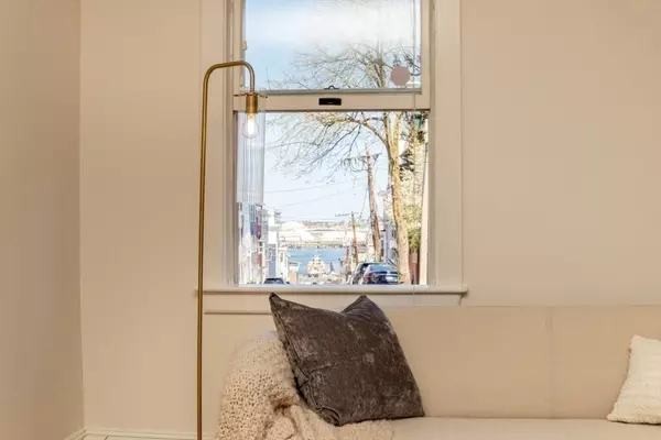 Boston, MA 02129,298 Bunker Hill Street #1