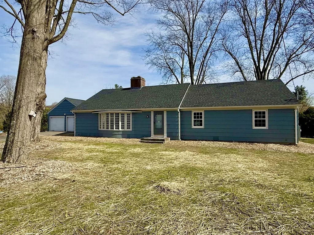 Easthampton, MA 01027,8 Carol Ave