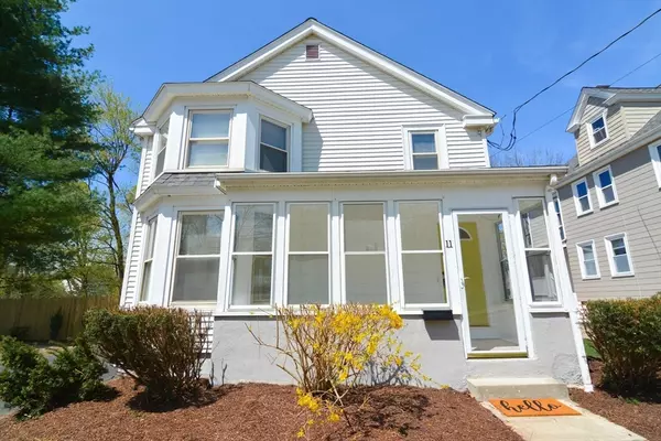 Walpole, MA 02081,11 South St