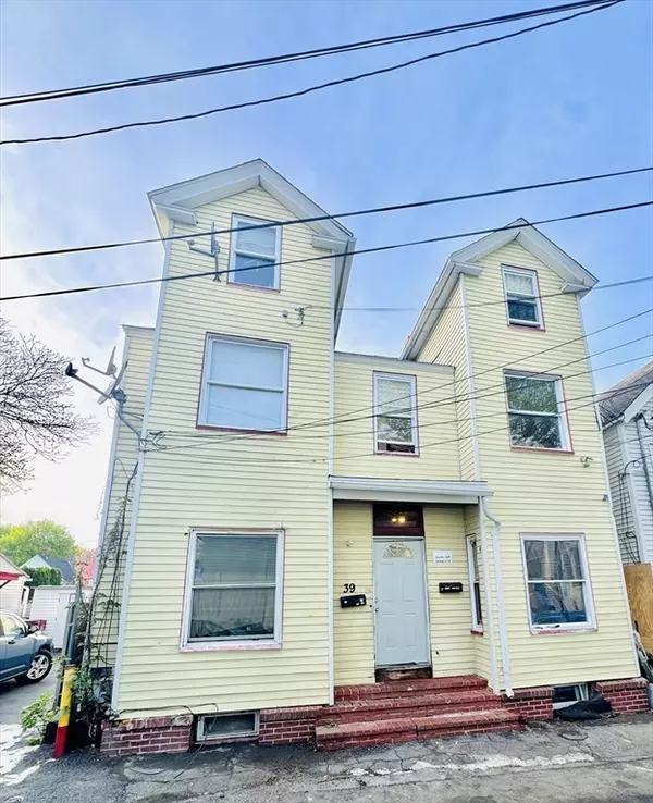 Lowell, MA 01852,39 Groves Ave
