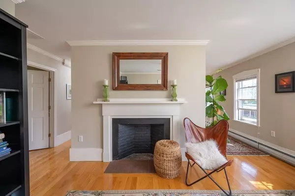 Hingham, MA 02043,8-10 East Street