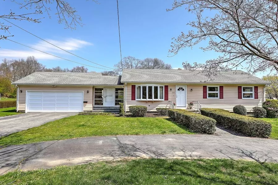 143 Sharps Lot Rd, Swansea, MA 02777