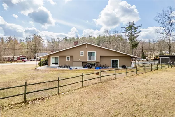 Hubbardston, MA 01452,171 Gardner Rd