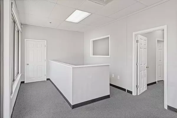 Salem, NH 03079,264 N Broadway