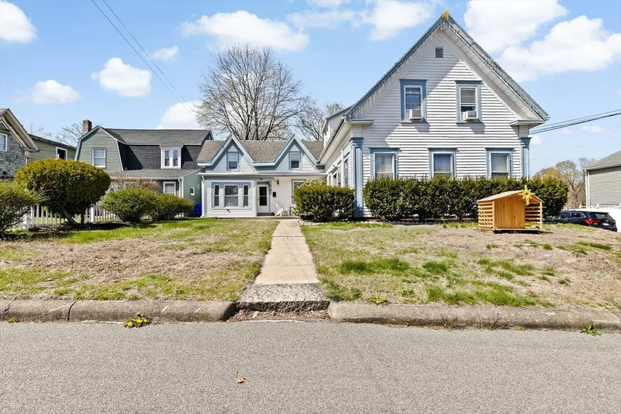 82 Vernon St, Rockland, MA 02370