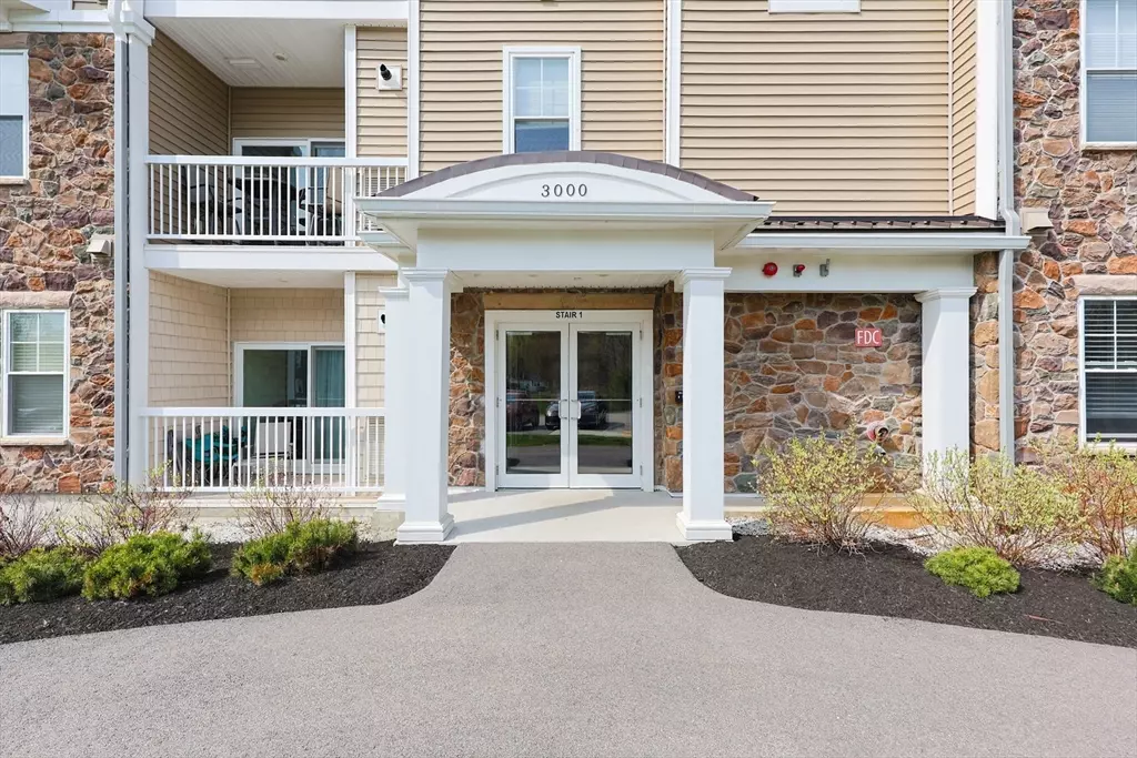 Walpole, MA 02081,3111 Pennington Dr #3111