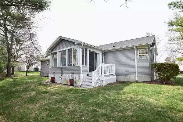 Middleboro, MA 02346,2901 Simmons Road