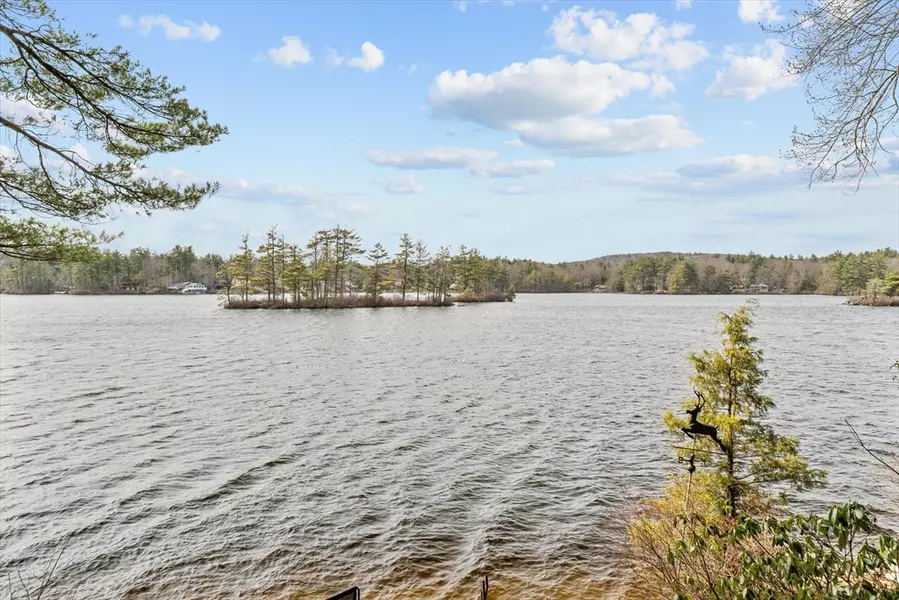 110 Stodge Meadow Rd, Ashburnham, MA 01430