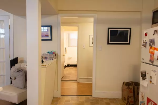 Brookline, MA 02446,7 Naples #A