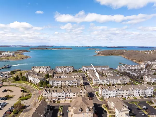 115 Stayner Dr #201, Hingham, MA 02043