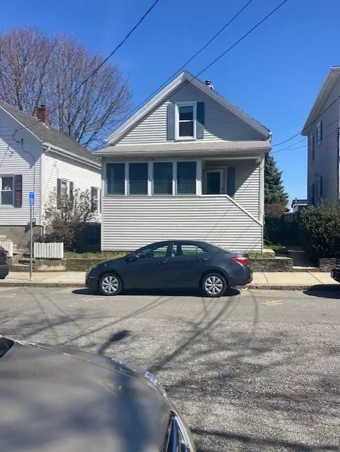 Fall River, MA 02724,616 Woodman