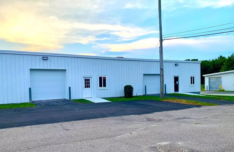 53 Portside Dr, Bourne, MA 02559