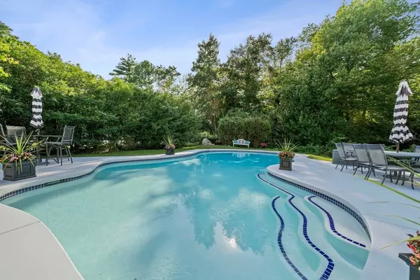 Scituate, MA 02066,158 Tack Factory Pond Drive