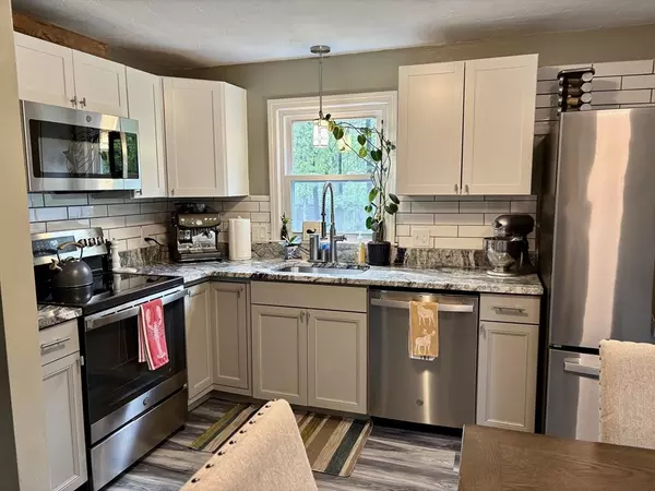 Millville, MA 01529,117 B Harkness Street #B