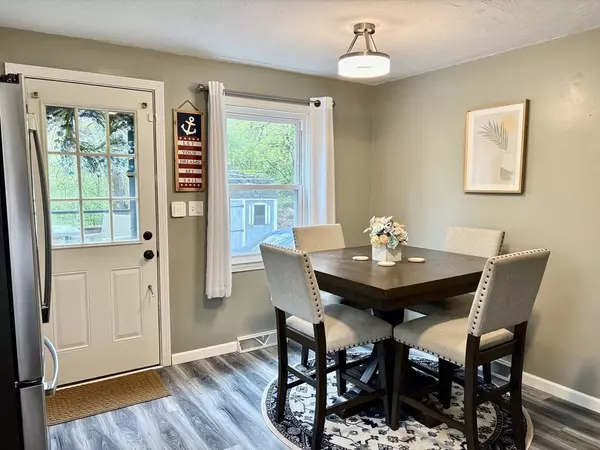 Millville, MA 01529,117 B Harkness Street #B