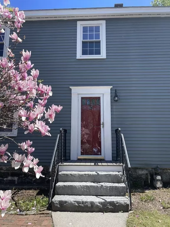 Westford, MA 01886,2 Pine Street