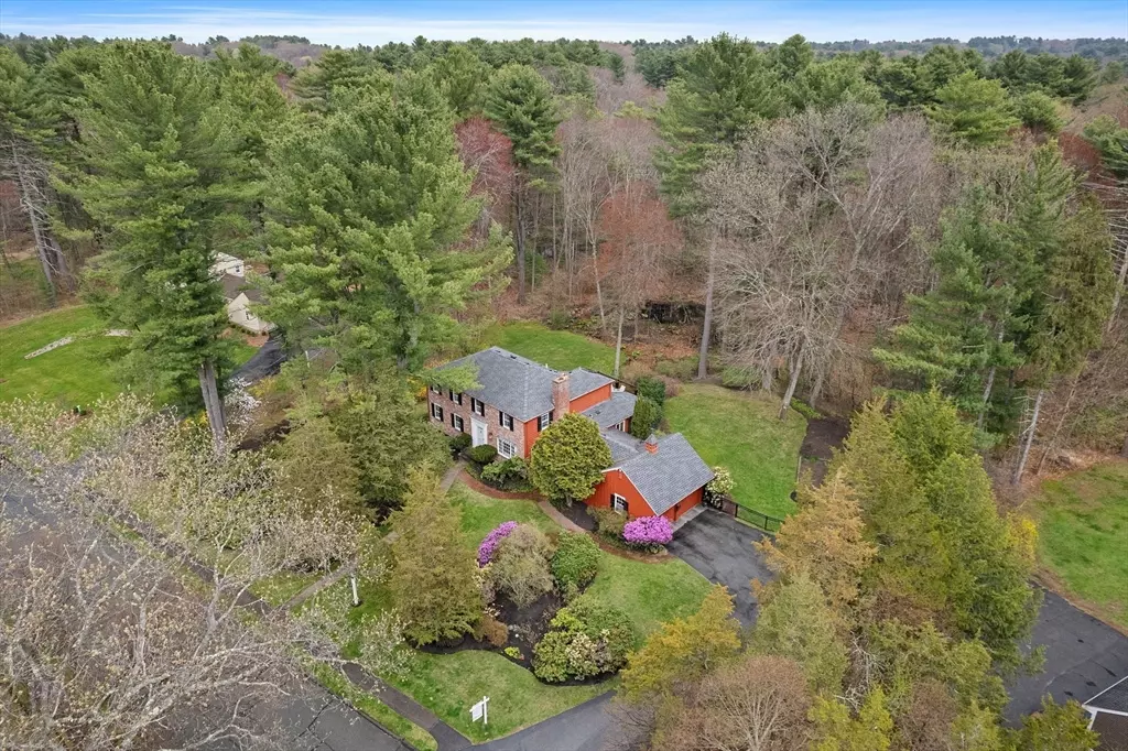 Lynnfield, MA 01940,13 Townsend Road