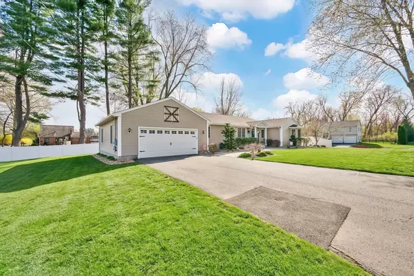 Agawam, MA 01001,61 Warren St