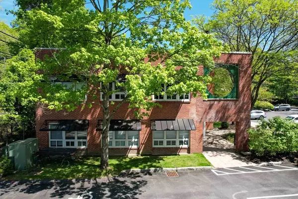 Newton, MA 02459,36-50 Glen Avenue