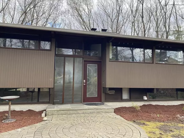 Andover, MA 01810,9 Hampton Ln