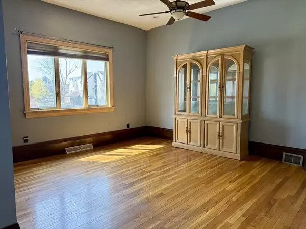 Everett, MA 02149,25 Hatch St