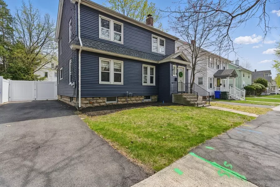 27 Newhall Street, Springfield, MA 01109